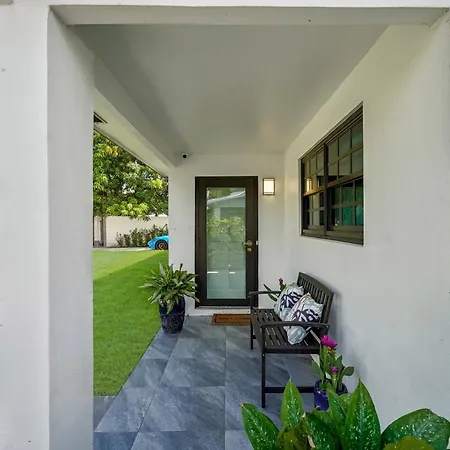 East Beach Apart By Pmi Unit 2